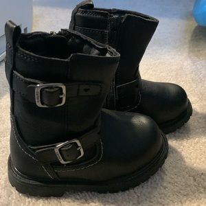 Carters girls boots size 7
